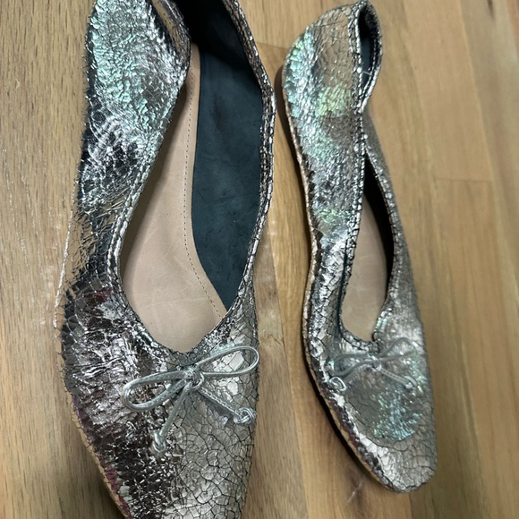 BRAND NEW Schultz Silver Slip Ons - Picture 4 of 6